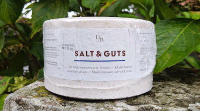 Pierre à sel Salt and guts