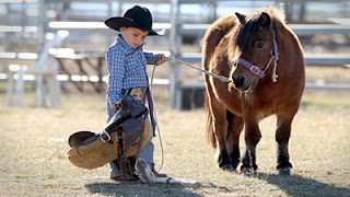 Petit garçon cowboy